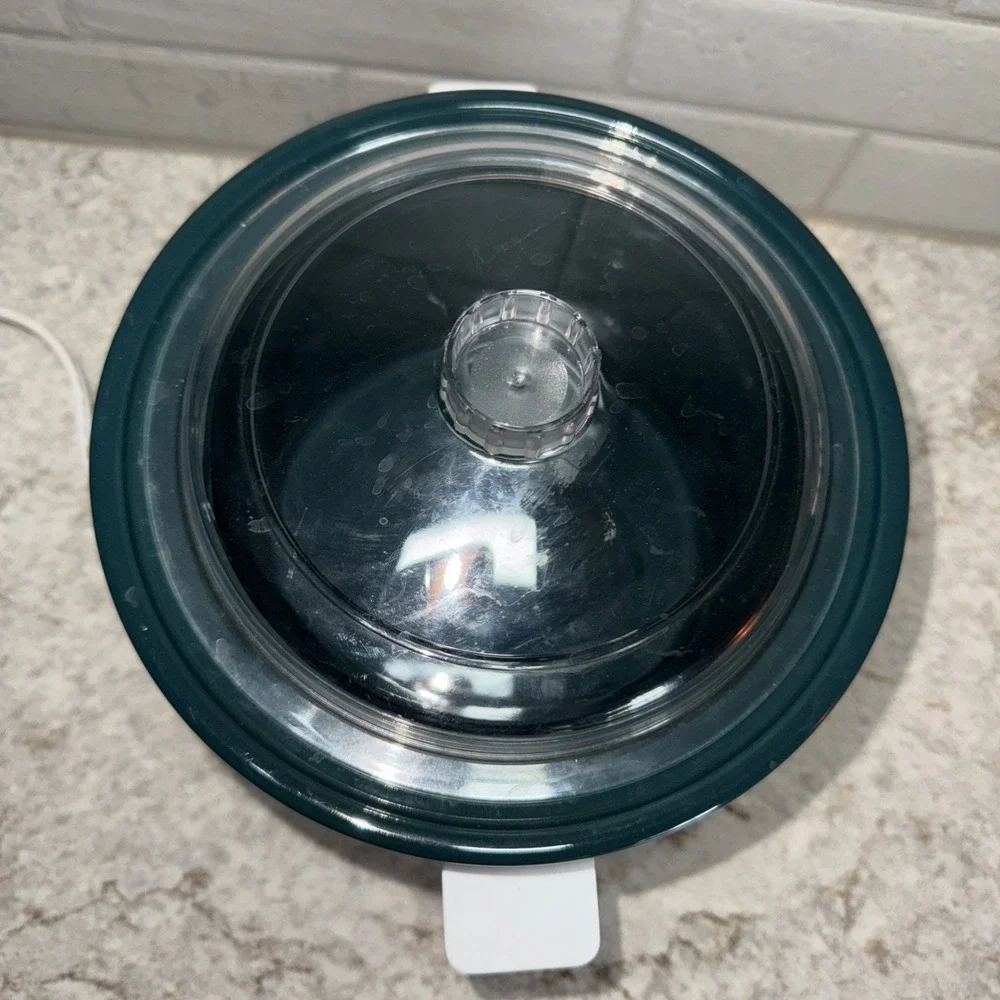 Rival Crock Pot 3122 Slow Cooker 2 Quart Vintage Pepper Design Works White Green
